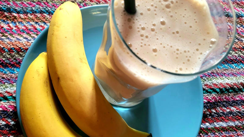 Frozen smoothie proteico alla banana e vaniglia