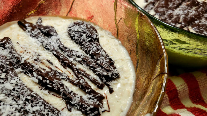 Oatmeal proteica al cioccolato e cocco