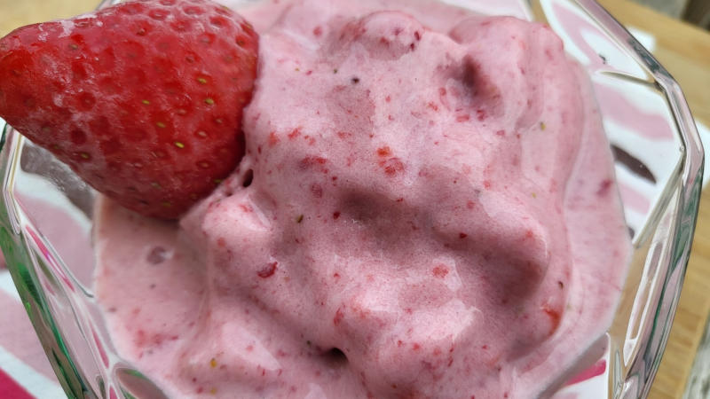 Nice cream proteico alla fragola