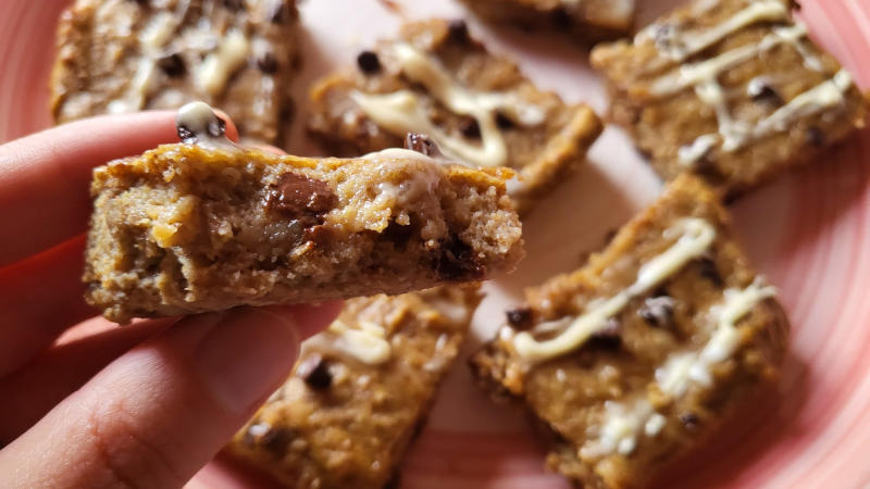 Quadrotti Weetabix proteici con gocce di cioccolato