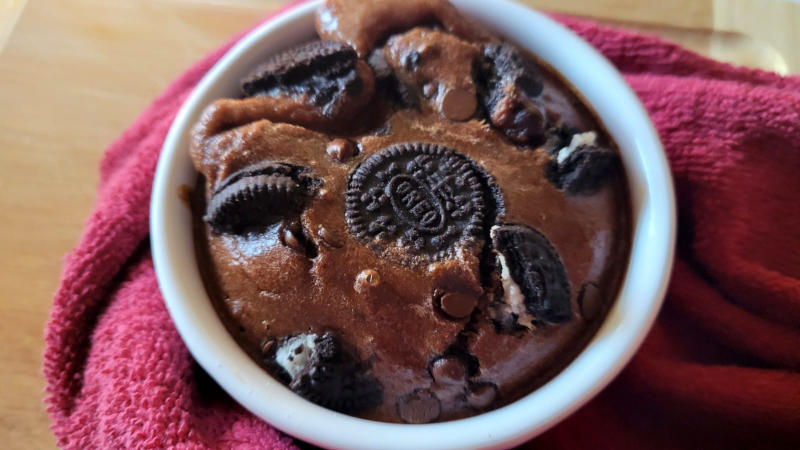 Baked oats proteica cioccolato e Oreo