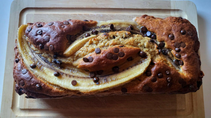 Banana bread proteico con gocce di cioccolato