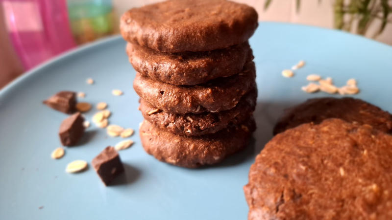 Biscotti con avena al cioccolato